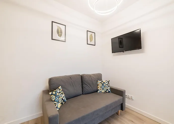 Jezyce By Bookinghost Poznan