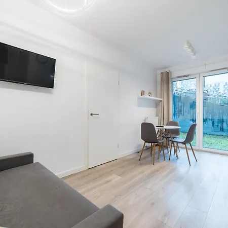 Jeżyce By Bookinghost *