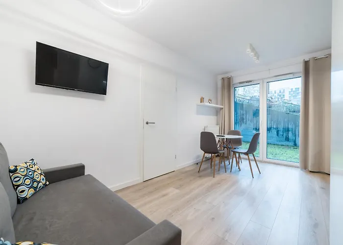 Jeżyce By Bookinghost *