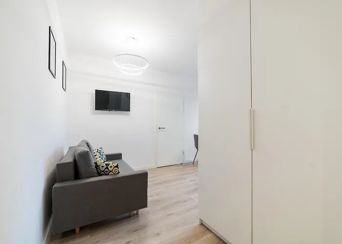 Jeżyce By Bookinghost